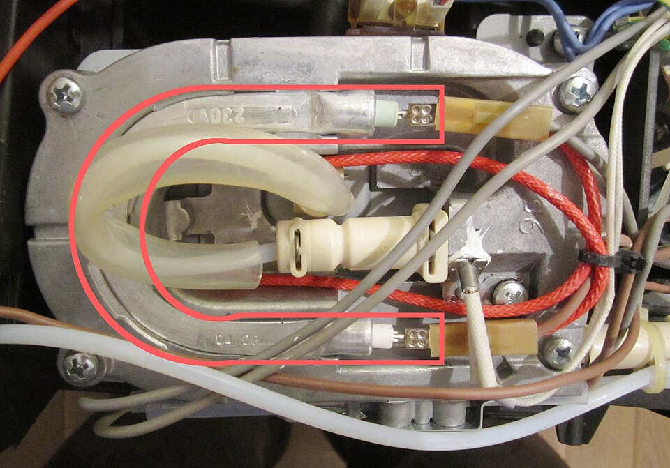 DeLonghi Dedica EC685